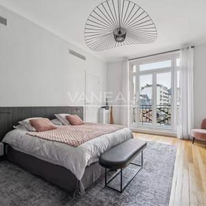 Paris XVIe - Muette - Appartement cinq chambres rénové.