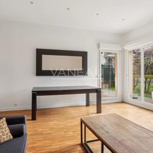 RARE – APPARTEMENT FAMILIAL MEUBLÉ – JARDIN PRIVATIF 80 m² – PLE