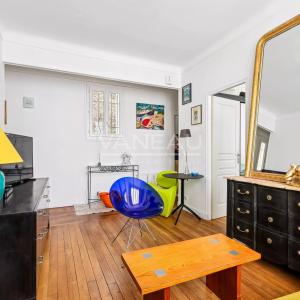 PARIS XVe - Volontaires : Appartement deux pièces au calme