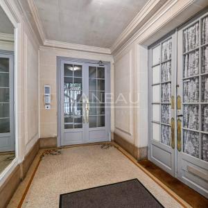 PARIS XVe - Rue du Laos : Bel appartement trois pièces au calme 