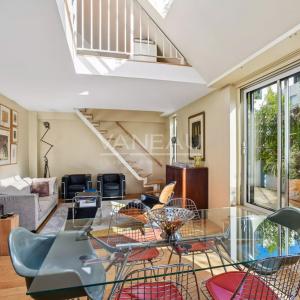 Duplex avec terrasse arborée - Paris VII