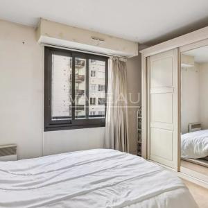 Boulogne  - Trois pièces avec balcon terrasse sur rue calme