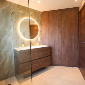 Appartement rénové 4 pièces à vendre - Cannes Montrose