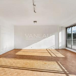 Paris XVIe- Georges Mandel - Pied à terre avec balcon