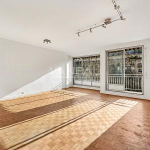 Paris XVIe- Georges Mandel - Pied à terre avec balcon