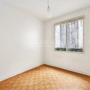 Paris XVIe- Georges Mandel - Pied à terre avec balcon