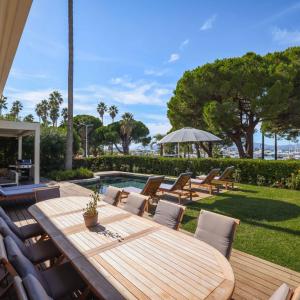 CANNES CROISETTE – UNIQUE VILLA