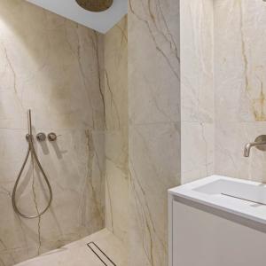 Cannes Croisette Grand Hotel Appartement 4 Pièces vue mer à vend