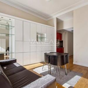 PARIS VIIIe - Champs-Elysées / Boétie