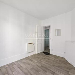 Paris XVIIIème – Rue Joseph Dijon – 2 pièces à rénover au 5ᵉ éta