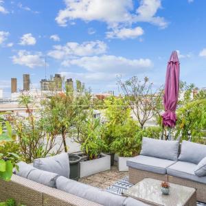 Exclusivité - Paris XVIIIe - Studio avec Terrasse vue Montmartre