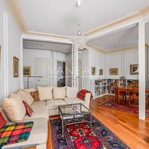 PARIS XVe - Rue du Laos : Bel appartement trois pièces au calme 