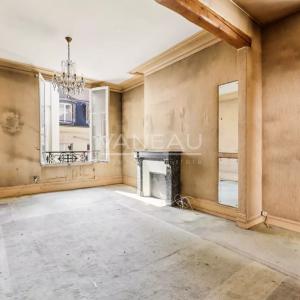 Paris IVe - Vieille du Temple - Trois pièces ensoleillé ascenseu