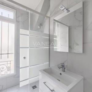 Paris IIe - Montorgueil - Appartement dernier étage avec terrass