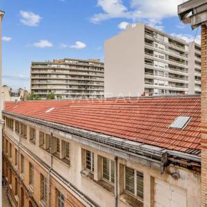 Rue Cambronne Trois pièces