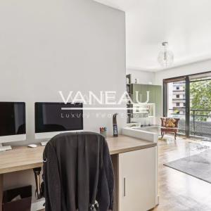 Deux pièces avec balcon exposé sud - immeuble moderne