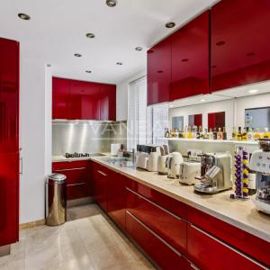 Paris XVIe - Trocadéro - Etage élevé