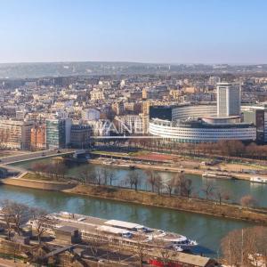 Tour Eiffel-Bir-Hakeim