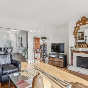 Suresnes/Mairie - Appartement dernier étage avec terrasse et bal