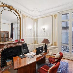 Paris XVIe - IENA - Place de l'Amiral de Grasse.