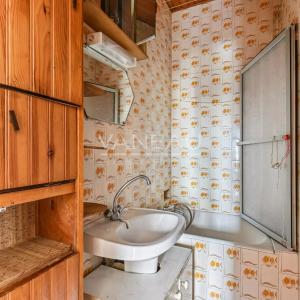 Levallois - Charme de l'ancien - 1 ou 2 chambres avec balcon