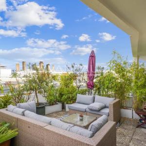 Exclusivité - Paris XVIIIe - Studio avec Terrasse vue Montmartre