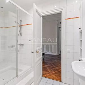 Paris  XVI  - Jasmin - Appartement familial et de réception - Qu