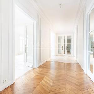 PARIS VIe _ Assas / Luxembourg - familial et de réception