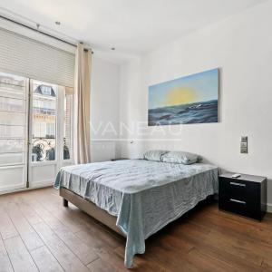 Paris VIII - Triangle d'or  - Quartier Saint Philippe du Roule