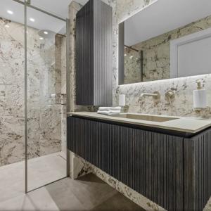 Cannes Croisette Appartement 6 pièces vue mer à vendre