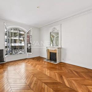 PARIS XVIe - EGLISE D'AUTEUIL - BEL APPARTEMENT FAMILIAL - 4 à 5