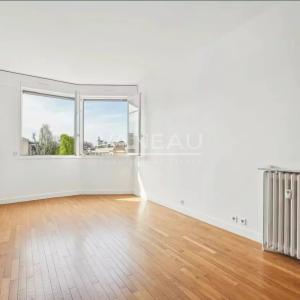 Charme de l'ancien - 2 pièces en étage