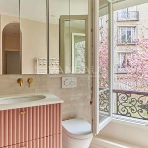 Paris XVIème - Appartement ancien rénové -