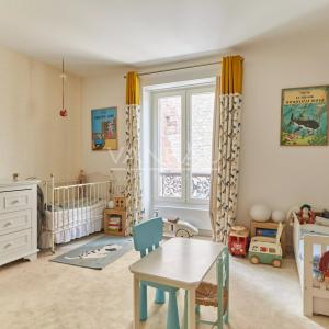 Paris XVIème - Appartement ancien rénové -