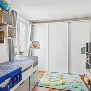 Paris Xe - Bel appartement familial de quatre pièces en parfait 