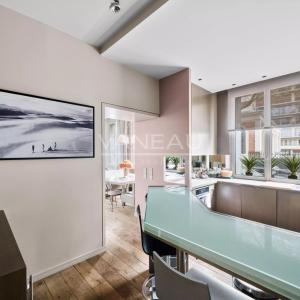 Paris XVIe - Henri Martin - Exceptionnel rez-de-jardin