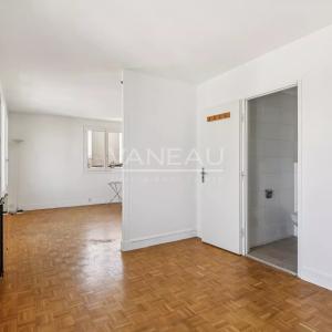 Paris XVe - Sèvres Lecourbe : Appartement dernier étage avec vue