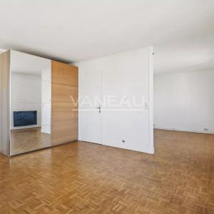 Paris XVe - Sèvres Lecourbe : Appartement dernier étage avec vue