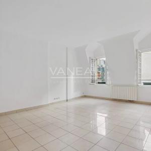 PARIS 3e - MARAIS - Grand studio