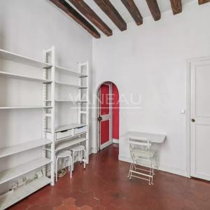 Paris 4ème - MUSEE CARNAVALET- STUDIO