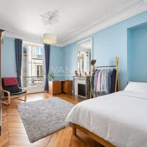 Paris IXe - Europe/ rue de Milan - 6 pièces, 4 chambres - Standi