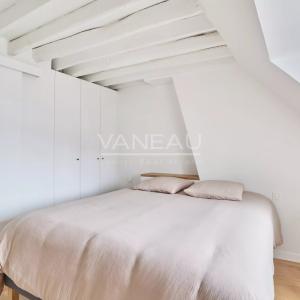 Paris 9e Trinité 3 pièces Meublé refait à neuf