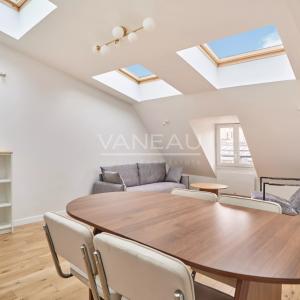 Paris 9e Trinité 3 pièces Meublé refait à neuf