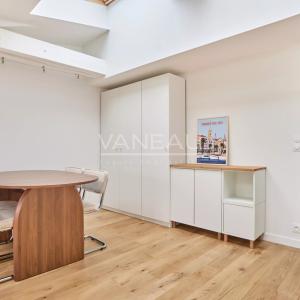 Paris 9e Trinité 3 pièces Meublé refait à neuf