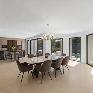 Chateauneuf Villa contemporaine rénovée à vendre