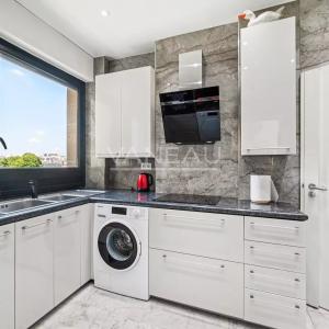 Paris XVIe - Trocadéro - Appartement familial avec balcon et vue