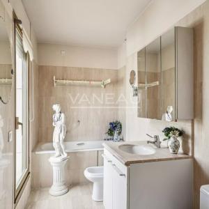 Levallois-Perret - Hespéride - Dernier étage avec terrasses