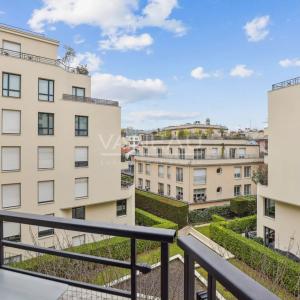 Boulogne - En étage, au calme avec balcon et DPE C
