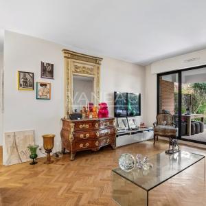 Boulogne - Terrasse au calme, sans vis à vis exposée sud