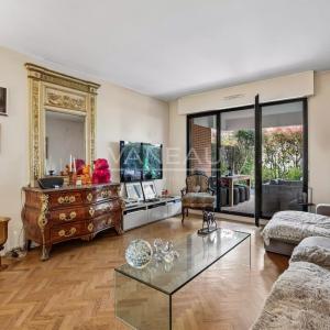 Boulogne - Terrasse au calme, sans vis à vis exposée sud